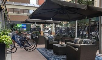 Free bicycle rentals at Holiday Inn Express New York City - Chelsea.