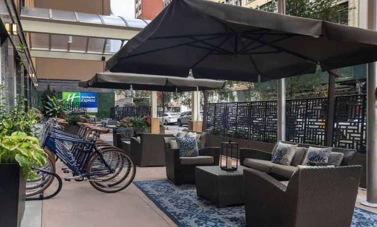 Free bicycle rentals at Holiday Inn Express New York City - Chelsea.