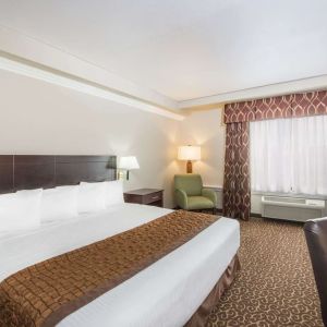 Day use room with natural light at Hawthorn Suites By Wyndham El Paso Airport.