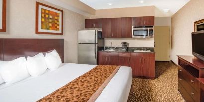 Day use room with natural light at Hawthorn Suites By Wyndham El Paso Airport.