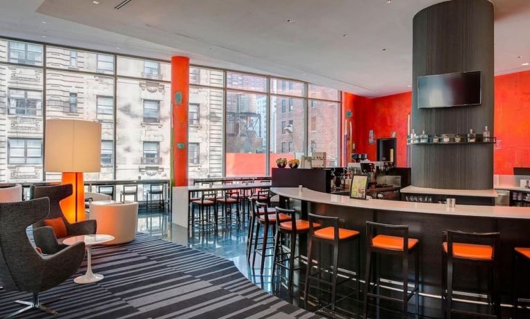 Hotel bar perfect for coworking at Courtyard By Marriott New York Manhattan/Central Park.