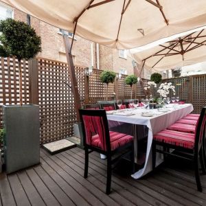 Outdoor patio at Mercure Hotel London Hyde Park.