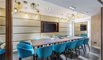 Stylish meeting room at Mercure Hotel London Hyde Park.