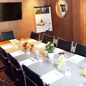 Professional meeting room at Mercure Hotel London Hyde Park.