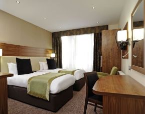 Day use twin room with work desk at Mercure London Bloomsbury.