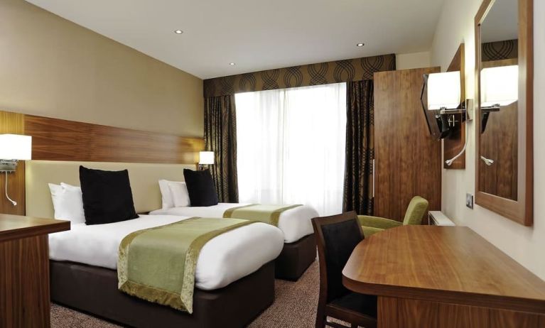 Day use twin room with work desk at Mercure London Bloomsbury.