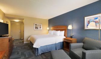 Comfortable king room at Hampton Inn New York - LaGuardia Airport.