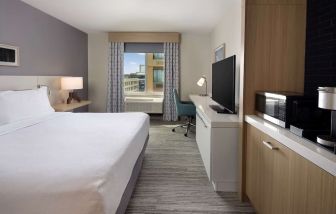 Day use room with work desk at Hilton Garden Inn Queens/JFK Airport.