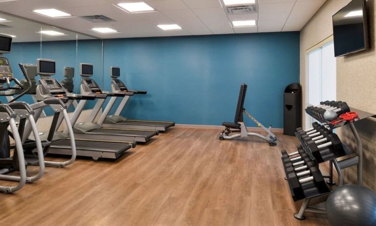 Fitness center available at Holiday Inn Express & Suites Ottumwa.