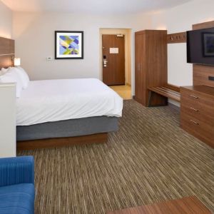 Day use room with work desk at Holiday Inn Express & Suites Ottumwa.