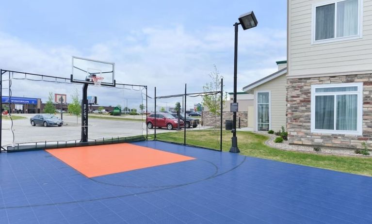 Basketball court available at Residence Inn Champaign.