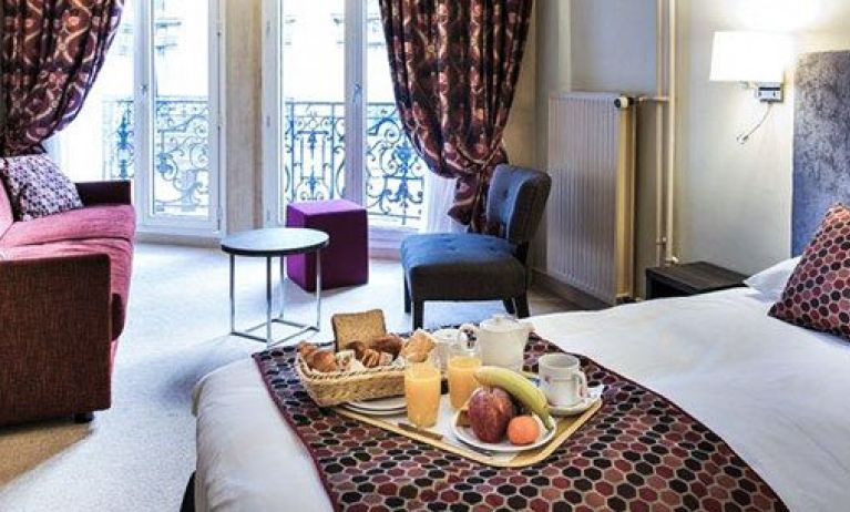 Hotel Harvey Paris Porte Maillot, Paris