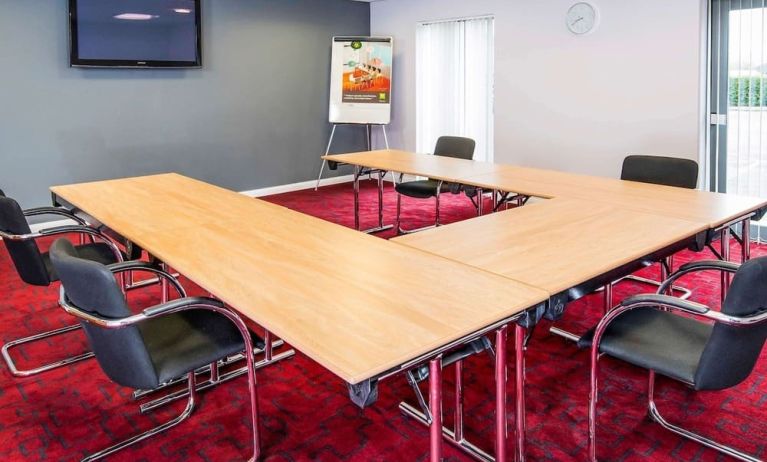 Professional meeting room at Ibis Styles Barnsley.