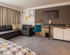 Day use room work station with lounge area at Holiday Inn Leicester-Wigston.