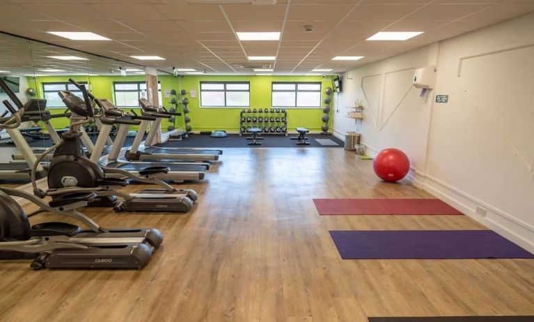 Fully equipped fitness center at Holiday Inn Leicester-Wigston.