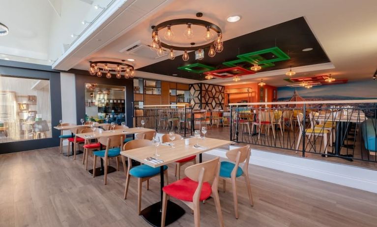 Dining area at Holiday Inn Leicester-Wigston.