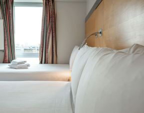 Day use twin room at Belgrave Oval London Hotel.