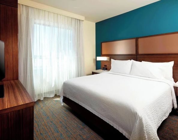 Day use room with natural light at Residence Inn Secaucus.