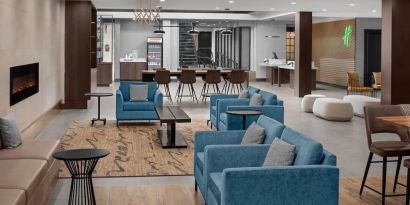 Lobby and coworking lounge at Holiday Inn Hasbrouck Heights-Meadowlands.