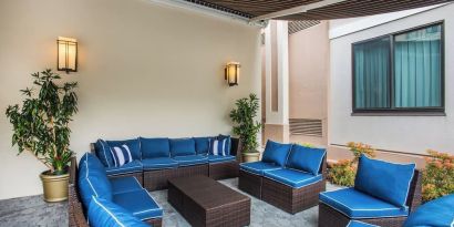 Veranda perfect for coworking at Holiday Inn Hasbrouck Heights-Meadowlands.