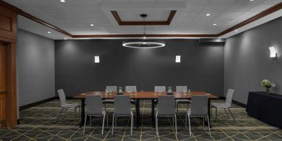 Meeting room at Holiday Inn Hasbrouck Heights-Meadowlands.