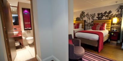 Day use twin room with private bathroom at Indigo London-Paddington Hotel.