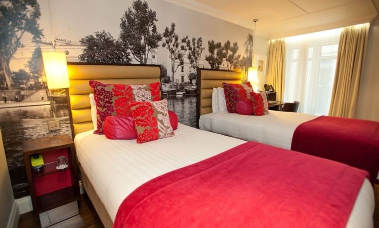 Day use twin room at Indigo London-Paddington Hotel.