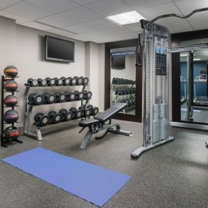 Fitness center at Hampton Inn Washington DC / White House.