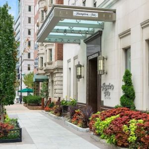 Hotel exterior at Hampton Inn Washington DC / White House.