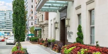 Hotel exterior at Hampton Inn Washington DC / White House.