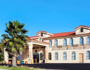 Hotel exterior at Days Inn By Wyndham San Antonio Northwest/Seaworld.