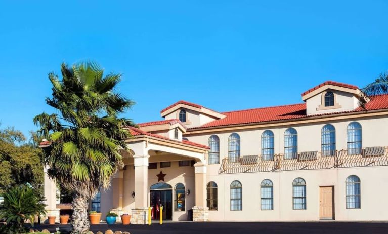 Hotel exterior at Days Inn By Wyndham San Antonio Northwest/Seaworld.