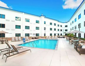 Refreshing outdoor pool at Courtyard By Marriott Redwood City.