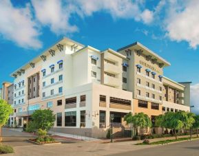 Hotel exterior at Courtyard By Marriott Redwood City.