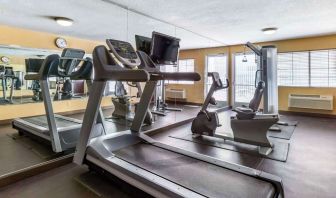 Fitness center at Comfort Suites Phoenix Airport.