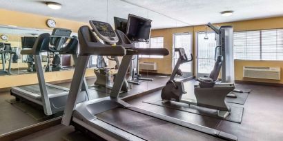 Fitness center at Comfort Suites Phoenix Airport.