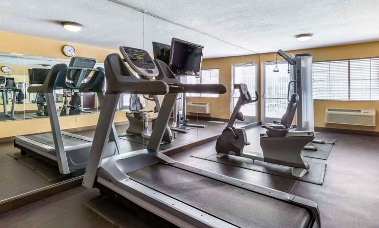 Fitness center at Comfort Suites Phoenix Airport.