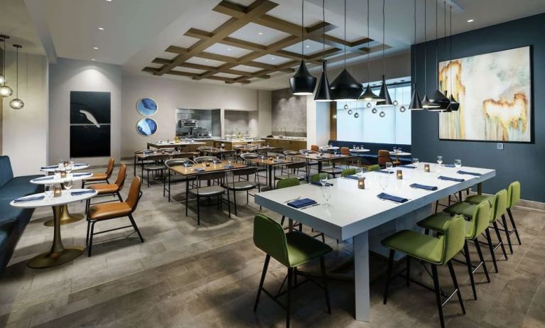 Dining area perfect for coworking at Hilton Garden Inn Sunnyvale.