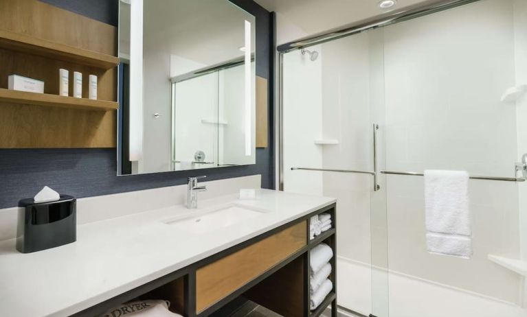 Guest bathroom with shower at Hilton Garden Inn Sunnyvale.