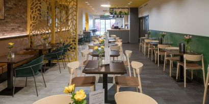 Dining area with comfortable seating perfect for co-working at The Wesley Euston.