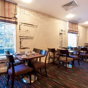 Dining area at Mercure Nottingham City Centre Hotel.