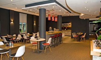 Dining area at ibis Sheffield City.