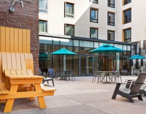 Courtyard perfect for coworking at Embassy Suites Boulder.
