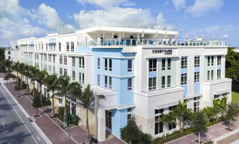 Hotel exterior at Courtyard Delray Beach.
