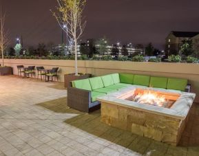 Fire pit at Holiday Inn - Trophy Club.