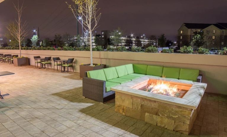 Fire pit at Holiday Inn - Trophy Club.