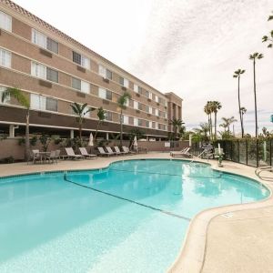 Refreshing outdoor pool at Best Western San Diego Zoo/SeaWorld Inn & Suites.