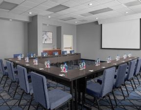 Meeting room at Courtyard By Marriott Cypress Anaheim.