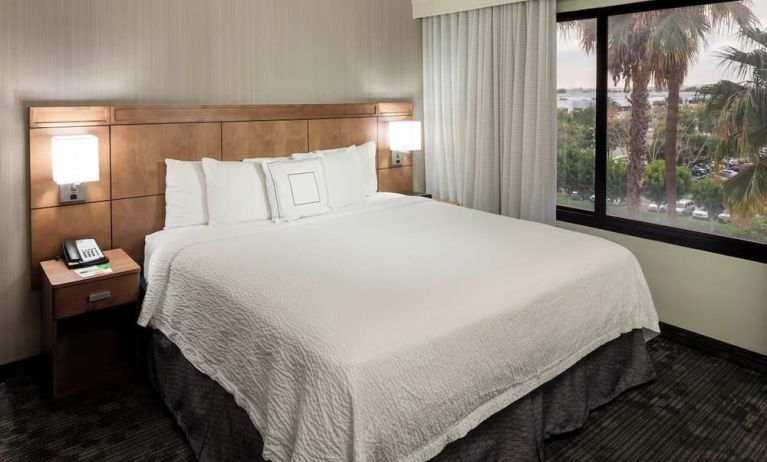 Day use room with natural light at Courtyard By Marriott Cypress Anaheim.