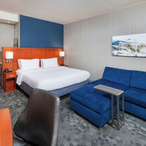 Day use room with living area at Courtyard By Marriott Santa Ana Orange County.
